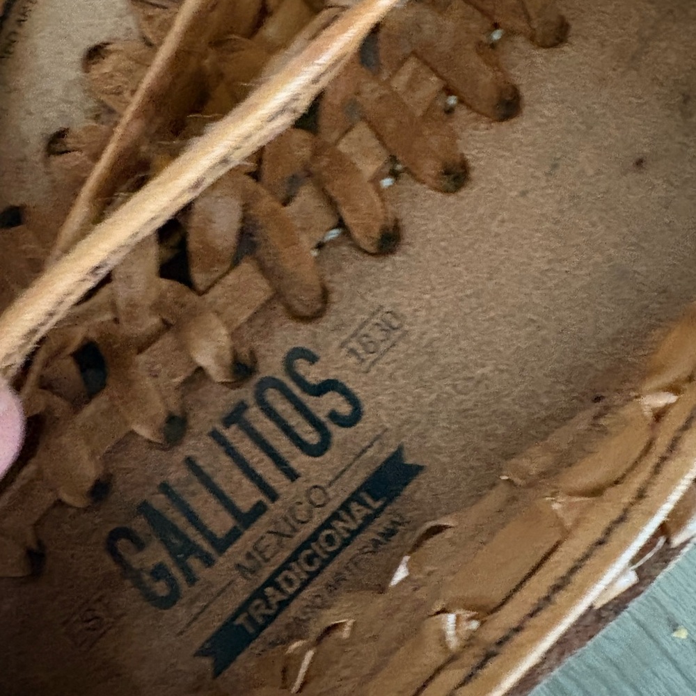 GALLITOS HANDCRAFTED WOMENS LEATHER HURACHE FLATS - Picture 3 of 6